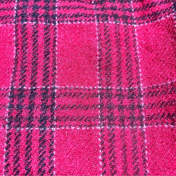 Woolrich Wm’s Ruby Red & Black Wool Plaid Zip Shirt Jacket Shacket Sz M - Picture 9 of 10